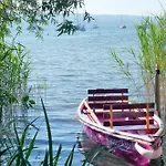 Seegrundstueck Mit Huette & Ruderboot Дом отдыха